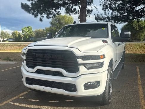 Used 2025 RAM 2500 Big Horn AWD/4WD image 1