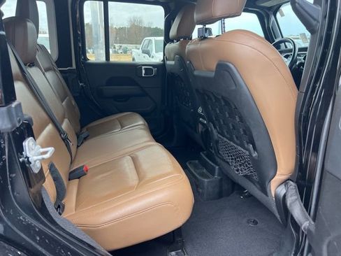 Used 2021 Jeep Wrangler Unlimited Rubicon w/ Dual Top Group image 12