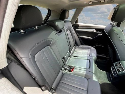 Used 2019 Audi Q5 2.0T Premium Plus w/ Premium Plus Package AWD/4WD image 25