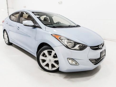 Used 2012 Hyundai Elantra Limited w/ Technology Pkg 5 FWD image 9
