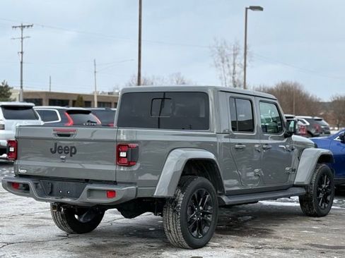Used 2023 Jeep Gladiator Overland image 41