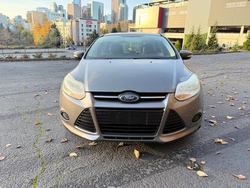 Used 2014 Ford Focus SE image 3