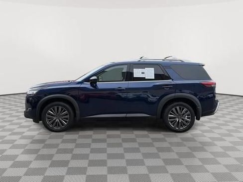 Used 2023 Nissan Pathfinder SL w/ SL Premium Package AWD/4WD image 6