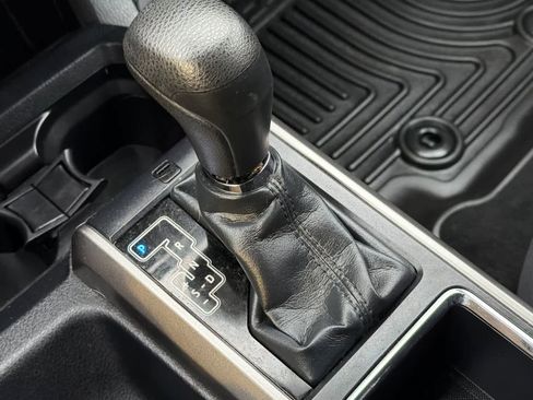 Used 2019 Toyota Tacoma SR5 image 21