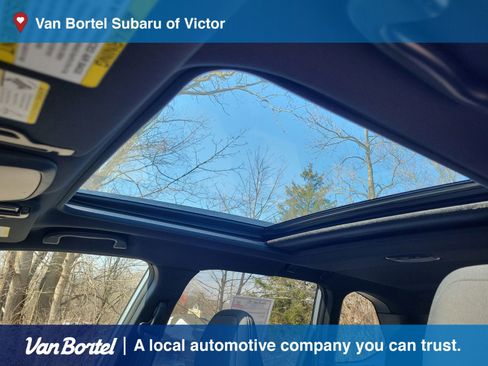 Used 2025 Subaru Forester Premium image 23