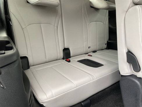 Certified 2026 INFINITI QX60 Luxe w/ Family Package image 12