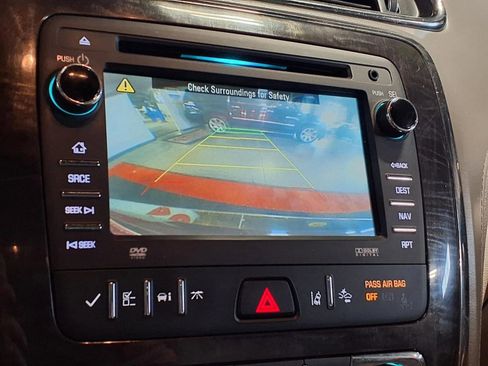 Used 2016 Buick Enclave Premium image 24