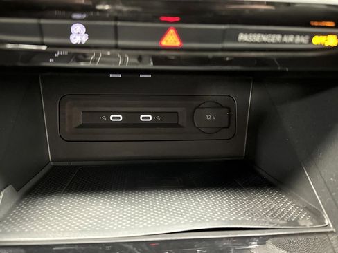 Used 2022 Volkswagen Atlas SE w/ Black Wheel Package image 23