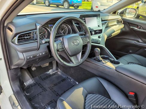 Used 2023 Toyota Camry SE FWD image 10