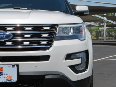 Used 2017 Ford Explorer Limited FWD image 37