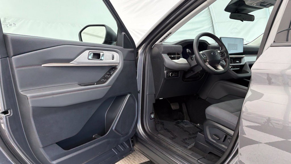 New 2026 Ford Explorer Active AWD/4WD image 39