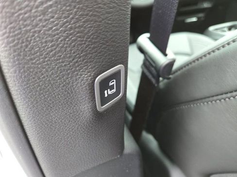 New 2026 Chrysler Pacifica Select image 8