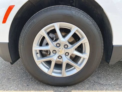Used 2024 Chevrolet Equinox LS w/ LS Convenience Package AWD/4WD image 31