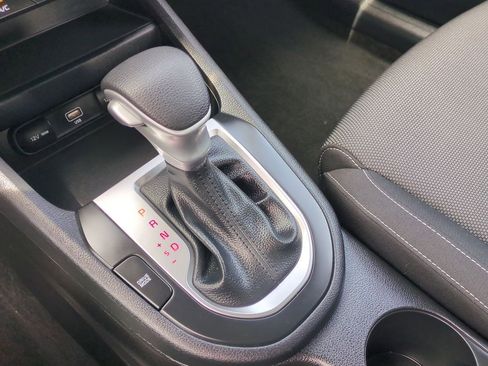 Certified 2023 Kia Forte LXS image 18