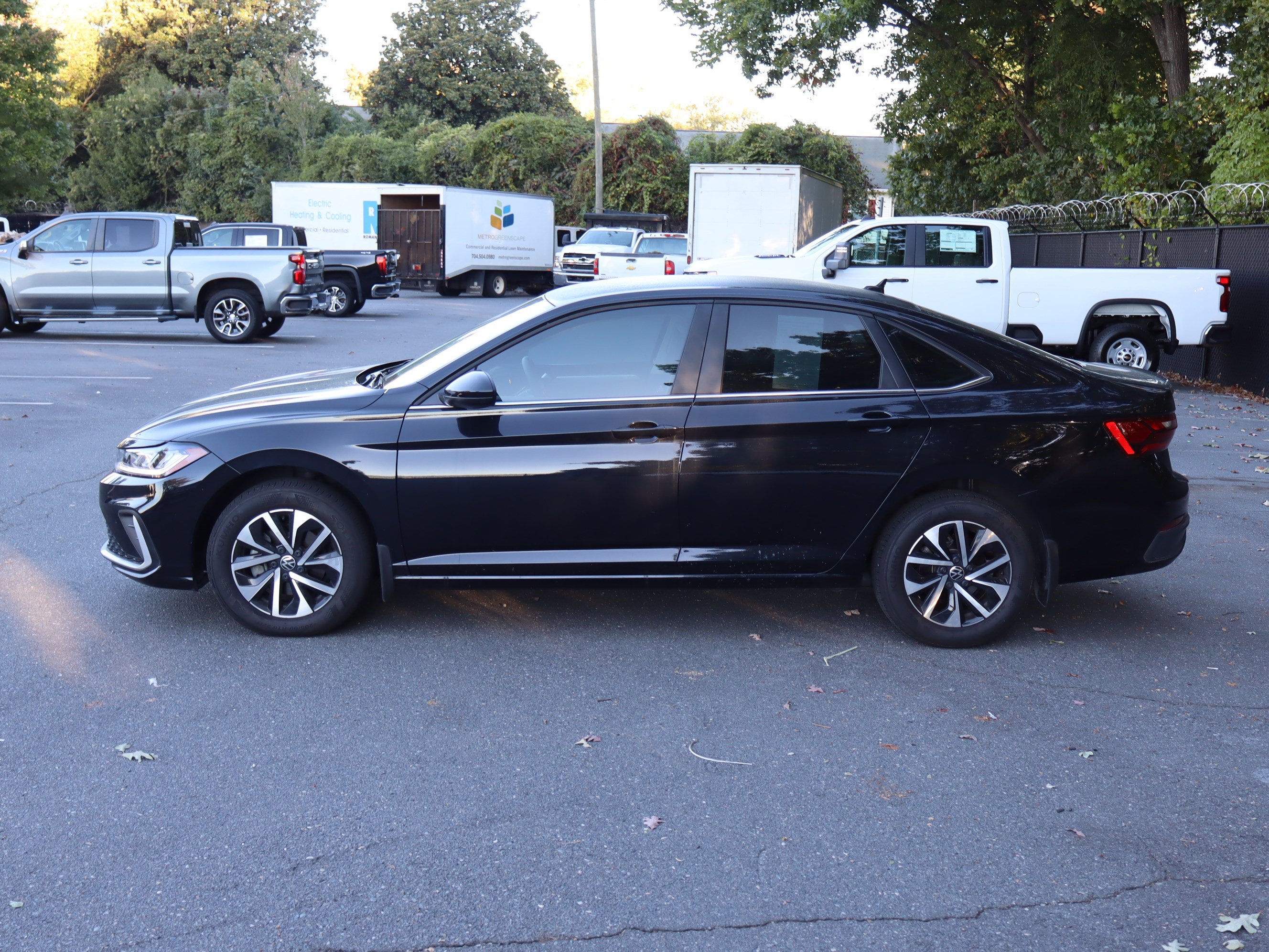 Used 2025 Volkswagen Jetta S FWD image 7