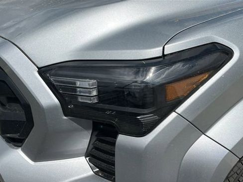 New 2026 Toyota Tacoma SR5 AWD/4WD image 4