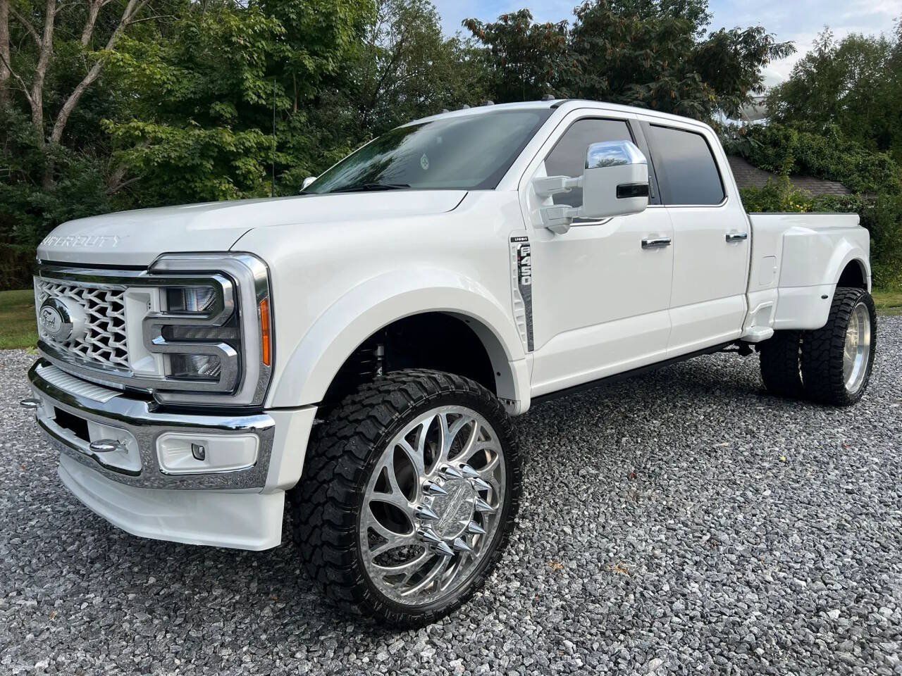 Used 2023 Ford F450 Lariat w/ Chrome Package AWD/4WD image 3