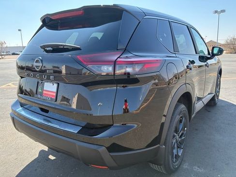 New 2026 Nissan Rogue SV w/ Cold Weather Package FWD image 6
