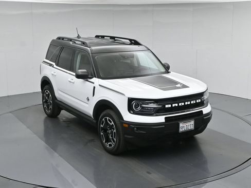 Used 2024 Ford Bronco Sport Outer Banks w/ Topo Graphic Package AWD/4WD image 42