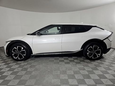 Used 2022 Kia EV6 Wind image 7