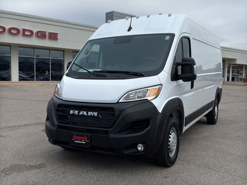 New 2026 RAM ProMaster 3500 w/ Convenience Group image 2