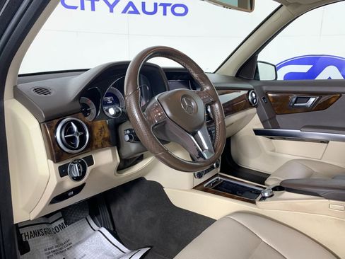 Used 2015 Mercedes-Benz GLK 350 2WD image 15