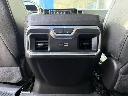 Used 2023 Chevrolet Silverado 1500 LTZ AWD/4WD image 45