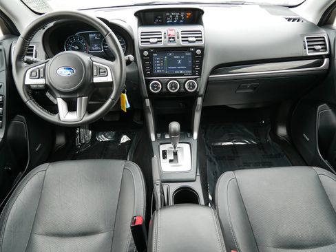 Used 2018 Subaru Forester 2.5i Limited AWD/4WD image 10