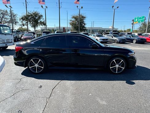 Used 2024 Honda Civic Touring image 5