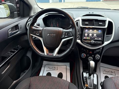 Used 2020 Chevrolet Sonic LT w/ Convenience Package FWD image 18