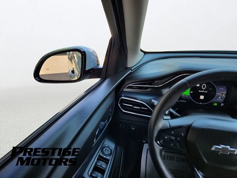 Used 2023 Chevrolet Bolt EUV Premier w/ Sun & Sound Package FWD image 11