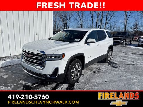 Used 2023 GMC Acadia SLE w/ Driver Convenience Package image 1