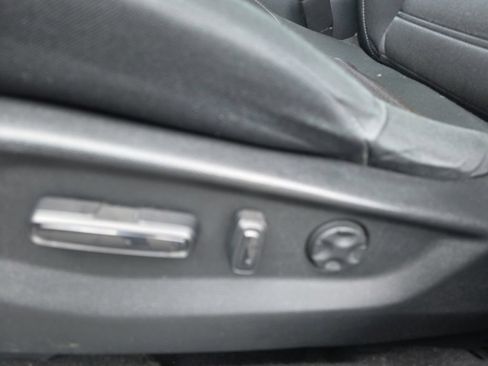 Used 2018 Honda CR-V EX image 11