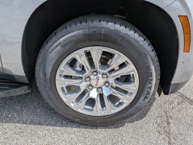 Used 2026 GMC Yukon Denali AWD/4WD image 13