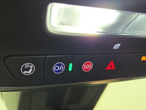 Used 2025 Chevrolet Equinox RS w/ Convenience Package III image 26