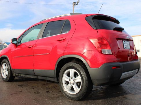 Used 2015 Chevrolet Trax LT w/ LT Sun and Sound Package image 10