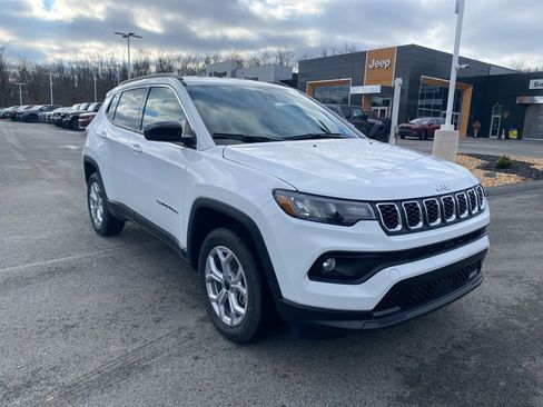 New 2026 Jeep Compass Latitude image 1