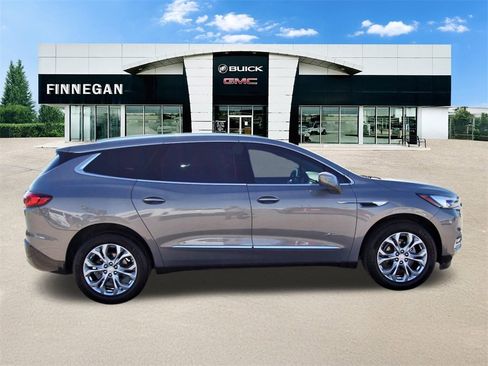 Used 2018 Buick Enclave Avenir w/ Avenir Technology Package image 8