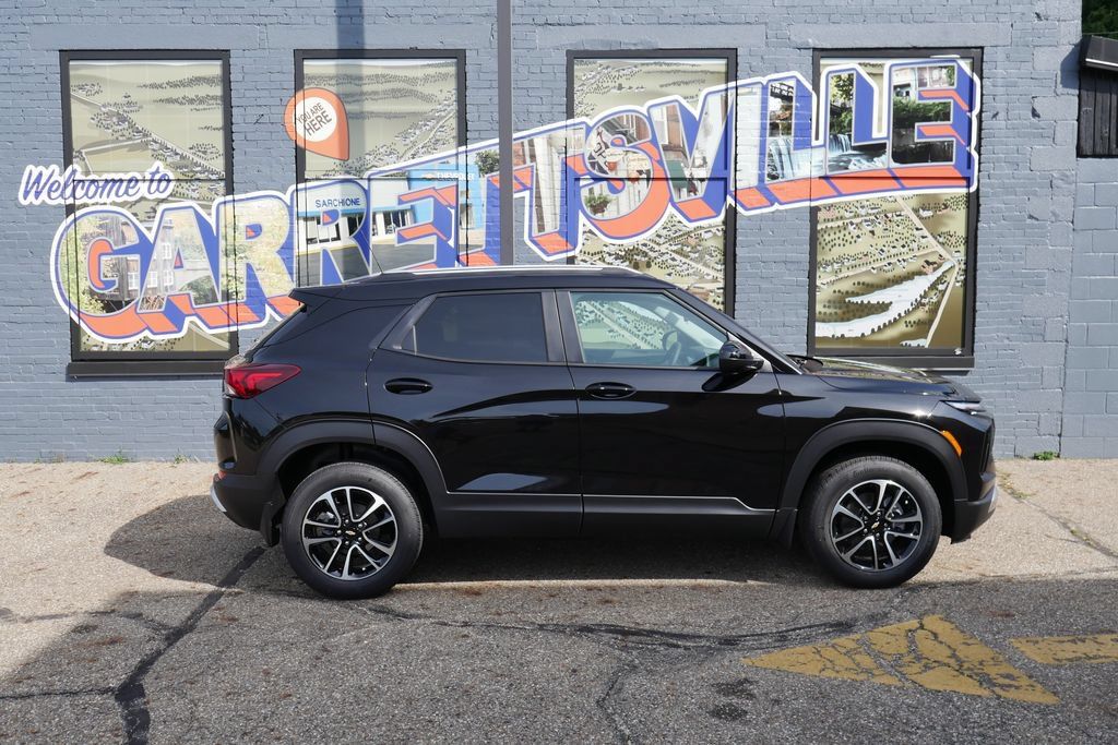 New 2026 Chevrolet TrailBlazer LT w/ LT Cold Weather Package AWD/4WD image 30