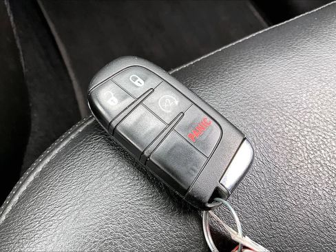 Used 2020 Jeep Renegade Limited w/ Advanced Technology Group image 15