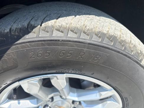 Used 2025 Chevrolet Tahoe LT AWD/4WD image 35