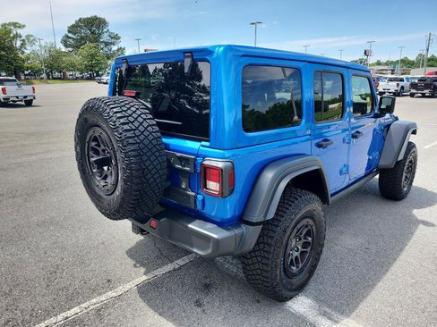 Used 2023 Jeep Wrangler Unlimited Sport AWD/4WD image 3