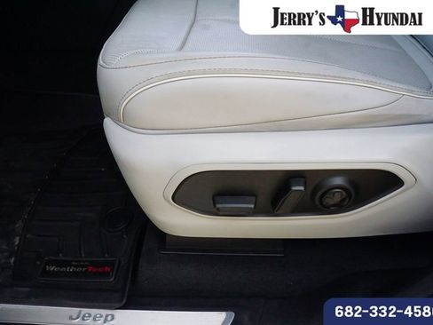 Used 2022 Jeep Grand Cherokee L Overland image 17