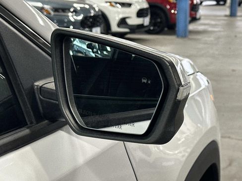 Used 2018 GMC Terrain SLE w/ Driver Convenience Package image 11