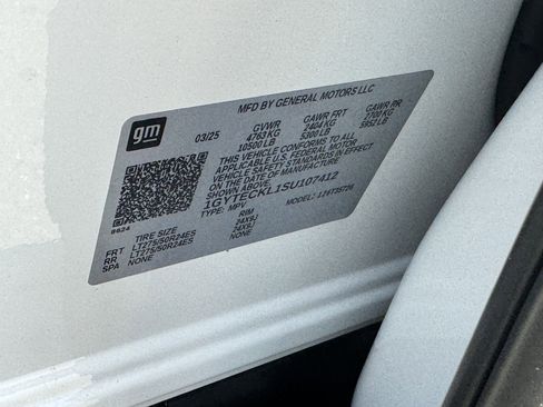 New 2025 Cadillac Escalade IQ Luxury 1 image 35