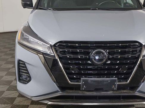 Used 2021 Nissan Kicks SR w/ Exterior Package image 12