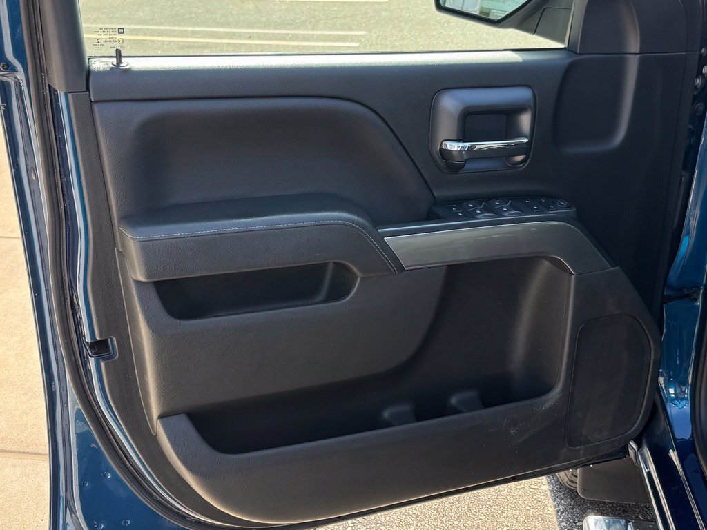Used 2018 Chevrolet Silverado 1500 LT w/ All Star Edition AWD/4WD image 8