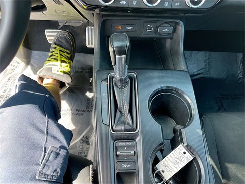 Used 2024 Honda Civic Sport image 16