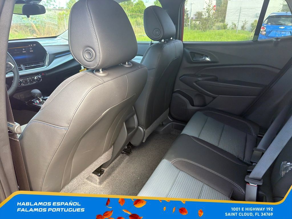 New 2026 Chevrolet Trax LT w/ Driver Confidence Package FWD image 27