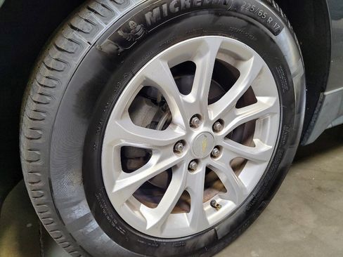Used 2019 Chevrolet Equinox LS FWD image 31